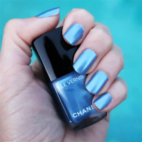 lagune chanel nail colors